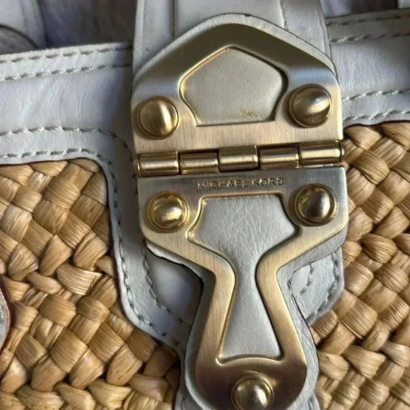 Micheal Kors straw satchel bag - Picture 2 of 10